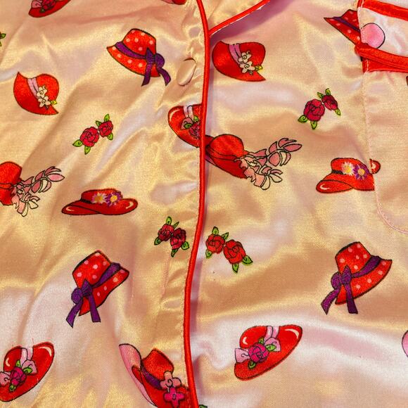 Robert Louis Pink Long Sleeve Satiny Button Closure Flowers Red Hats Top M - Picture 5 of 9